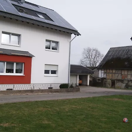 Apartment Haus Straus *